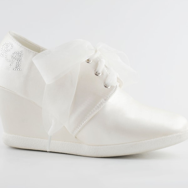 Custom Emzee NYC, BELLE Dye-able Satin Wedge Sneaker, chaussure de mariage, paillettes, sneaker, basket de mariée, chaussures blanches de mariée