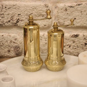 Traditional Turkish Brass Grinders ,Spice Grinder, Handmade Mill, Brass Pepper Mill,Pepper Grinder, Brass Home and Kitchen Decor, READ!