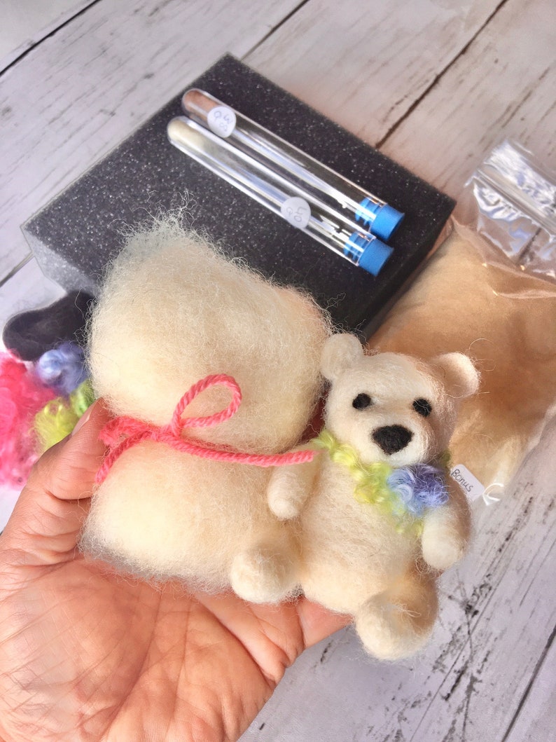 Needle Felting Kit Beginner, Felted Bear DIY Craft, Holiday Gift image 8