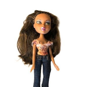 Bratz Doll Yasmin Doll With Outfit & Shoes Pre-owned