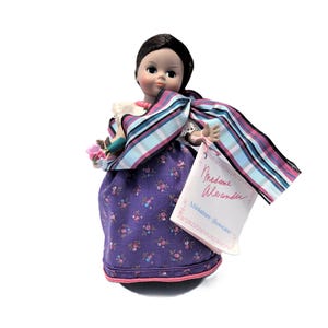 Madame Alexander Doll Vintage International Loas 8” Straight Leg 1987-1988 #525