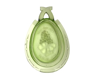 Vintage Imperial Glass Paul Revere Concord 1775 Horseshoe Dish