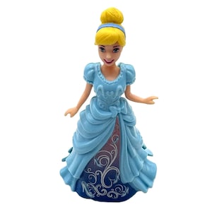 clip dress princess dolls Amazon.com: Disney Princess Collectible Dolls, Set of 6 with 6 Royal Clips  Fashions, One-Clip Dresses, Toy for 3 Year Olds and Up : Toys & Games