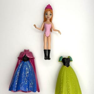 Disney Princess Dolls Anna from Frozen and Magiclip Little Kingdom Polly Pocket image 2