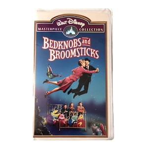 Walt Disney Masterpiece Bedknobs and Broomsticks VHS Tape  Clamshell Cover