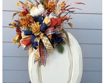 Large Rustic Wooden Pumpkin Arrangement for front Porch, Seasonal Table Decor, Fall Pumpkin Decor, Thanksgiving Decor, Pumpkin Porch Sitter