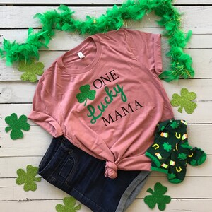 One Lucky Mama Shamrock St. Patricks Day T Shirt