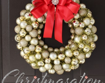 Champagne Gold Bauble Christmas Wreath with Brooch Accented Bow, Ornament Wreath, Front Door Wreath, Xmas Decor, Shatterproof Ornaments