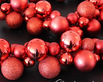 Red Glitter Christmas Bauble Garland: Shiny and Matte Holiday