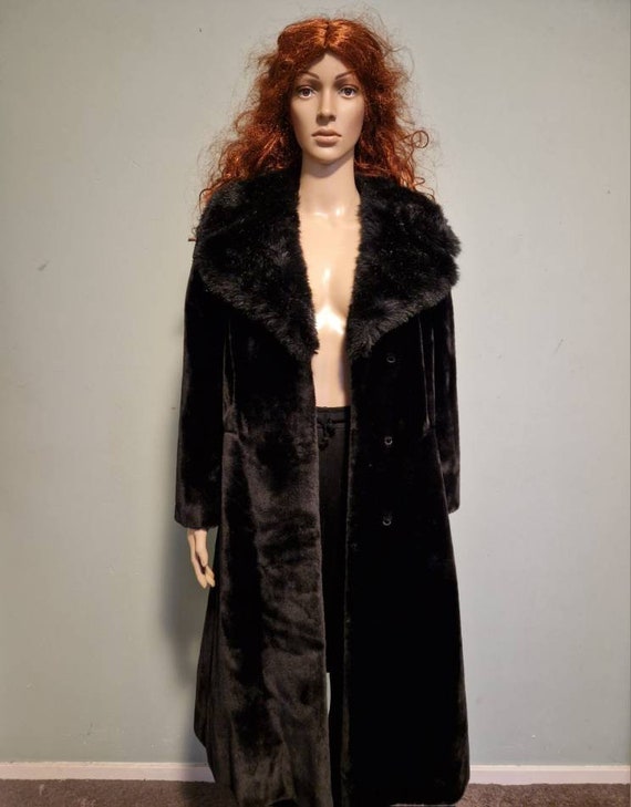 Vintage Black fake fur fluffy cloak coat big coll… - image 1