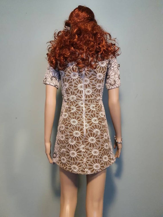 Vintage flower power mini dress brown size 34 - image 3