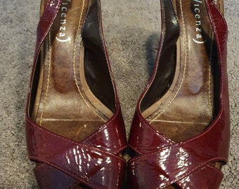 Vintage red laquer sling back  sandals vicenza size 36
