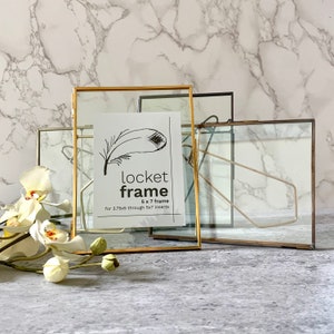 Thin Metal Floating Locket Pressed Glass Frame in Gold, Black, Bronze, and Silver and 5" x 7" or 6" x 8" Horizontal or Vertical