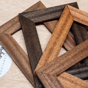 Marco de fotos de madera de caoba hecho a mano: Diseño del Noroeste del Pacífico
