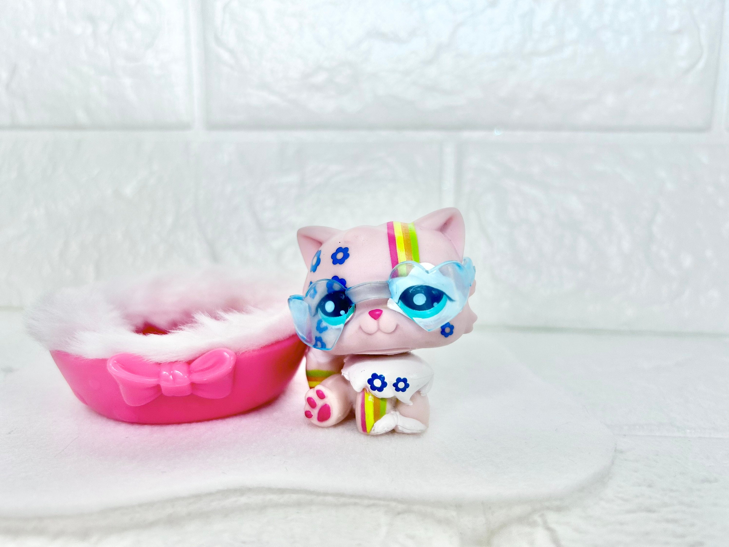 Lps cat Littlest Pet Shop 460 Pink Persian Cat rainbow stripes vintage lps