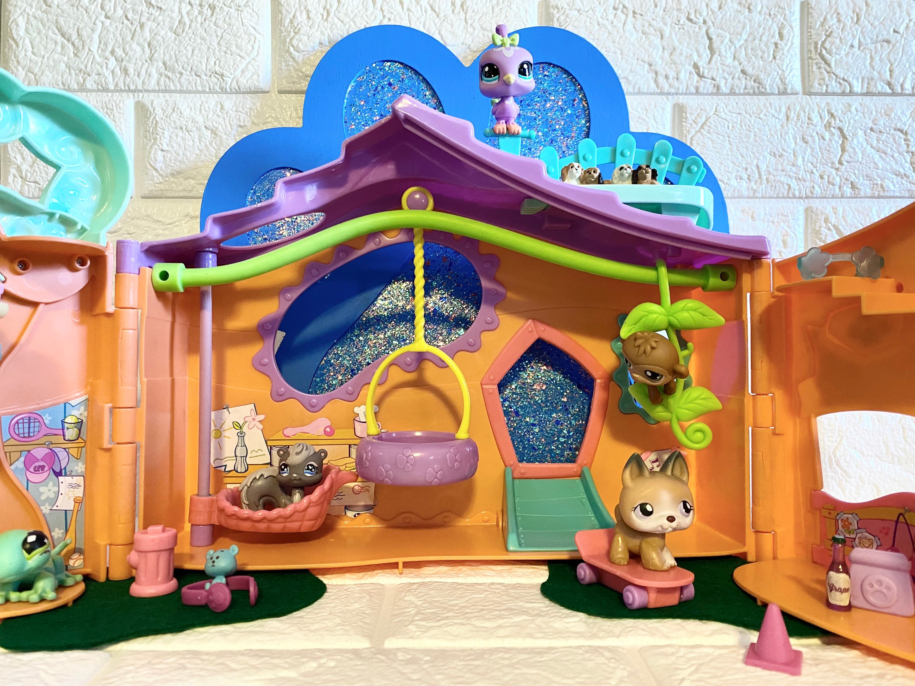  Hasbro Littlest Pet Shop Pet Clubhouse : Toys & Games