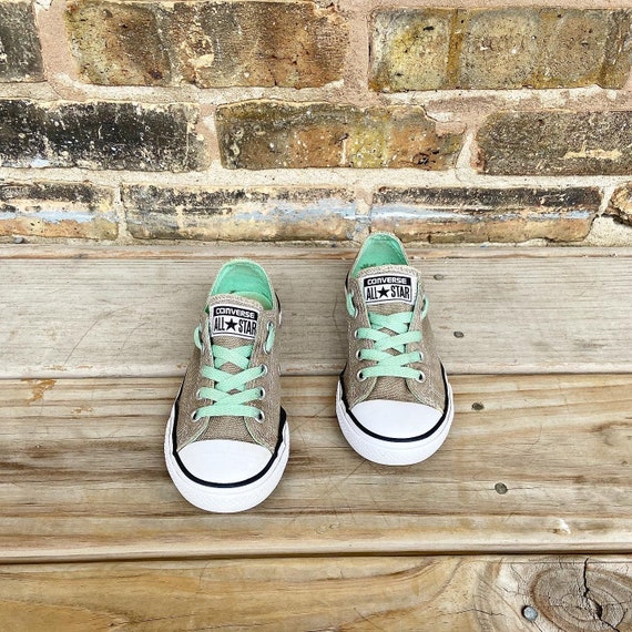grey and mint converse