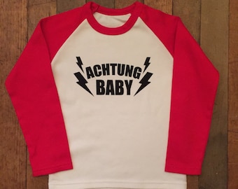Achtung Baby Short Sleeve Baseball Top (Rouge)