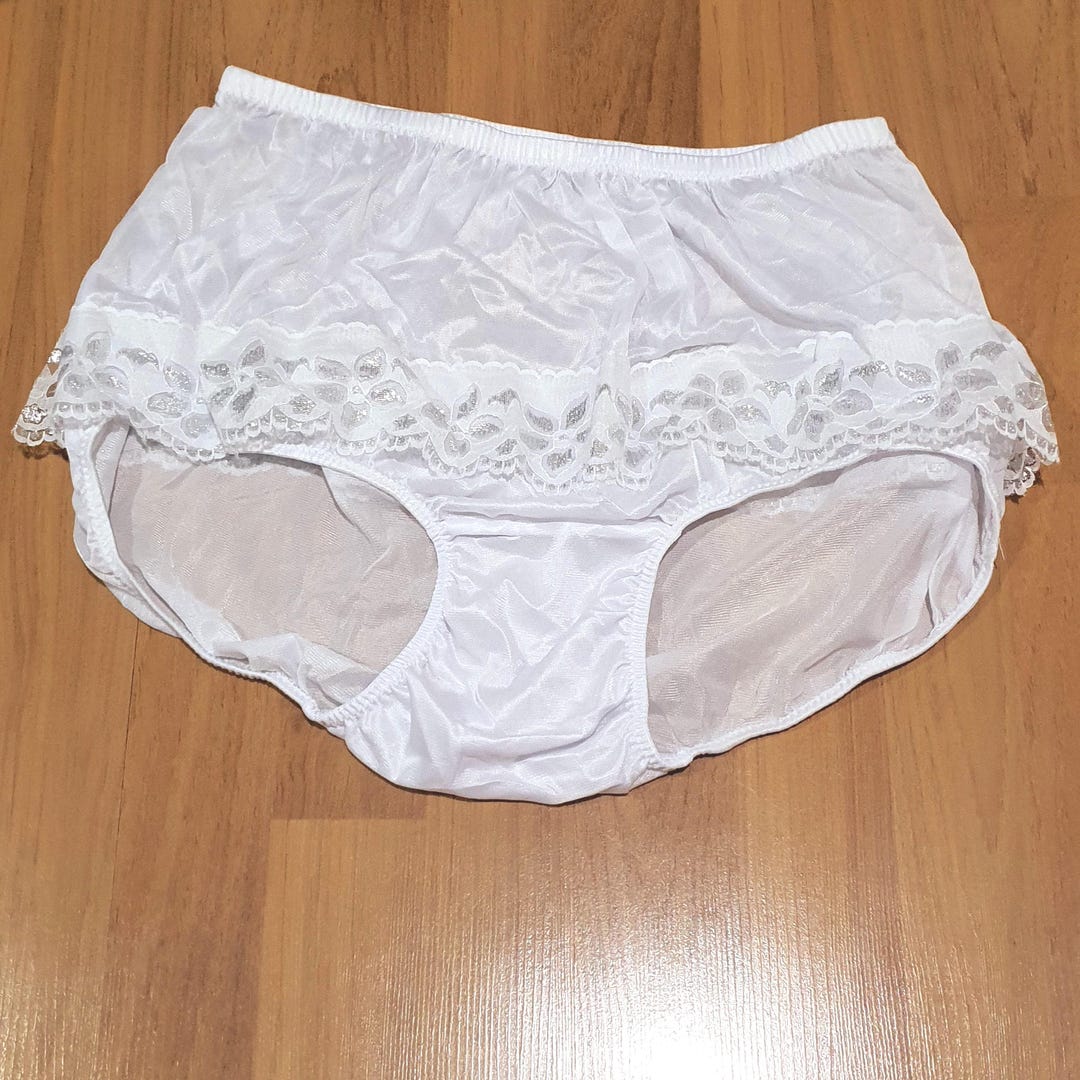 Sissy Jockstrap – Feminine Crossdressing Underwear