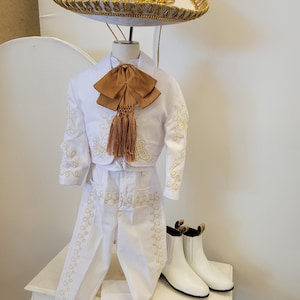 Traje de charro de niño de 7 piezas, charro de bautizo de niño, Virgen de Guadalupe, costura virgen de guadalupe, Traje de Bautizo, Traje de Niño
