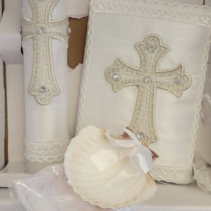Beautiful Baptism Candle Set, Christening 6 Pieces Set, white, Hand Made, Vela de Bautizo, Ceremony candle, a unique design.