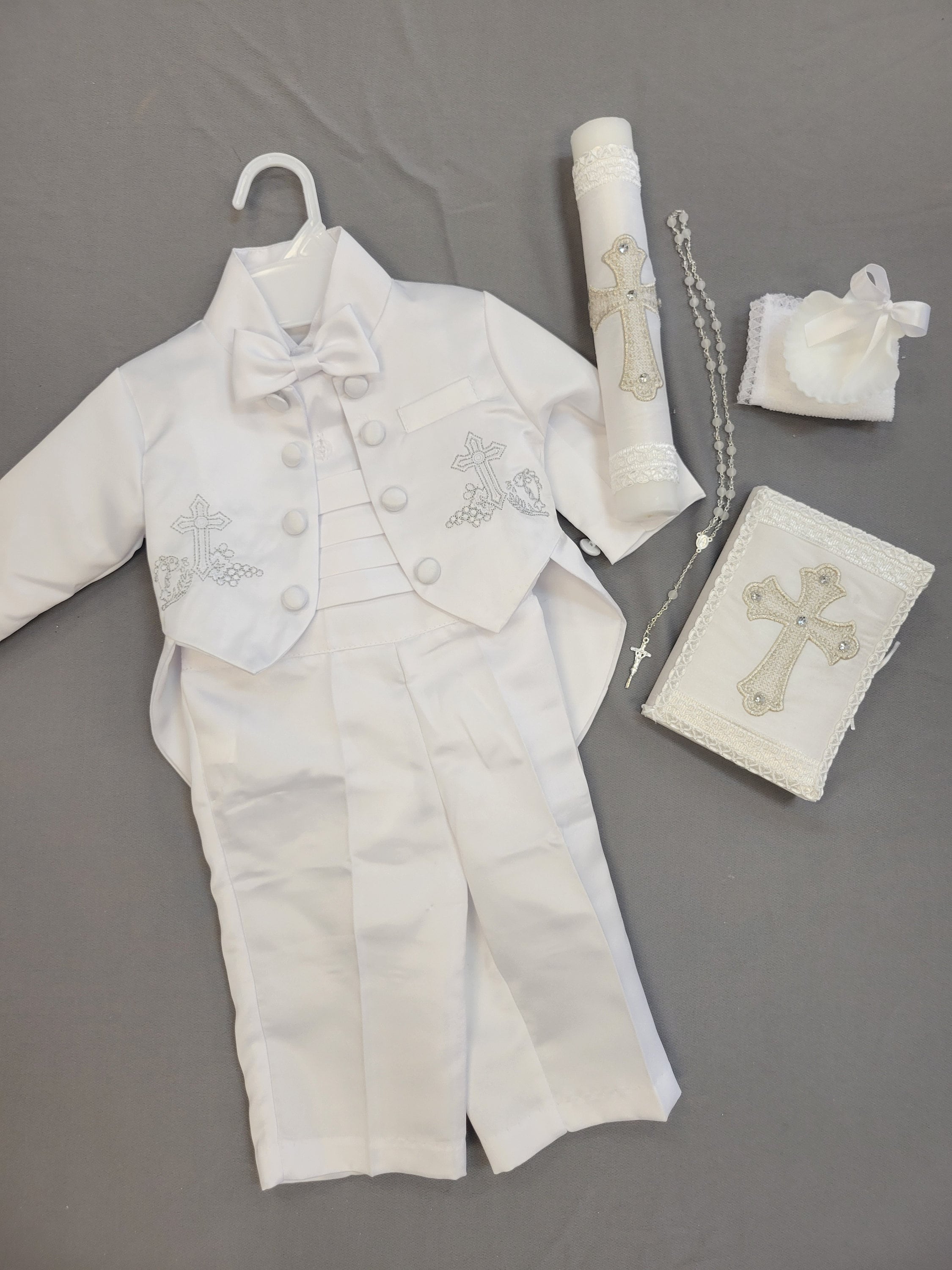 5 piece Boy Baptism Tux, Boy Christening Tuxedo,boy first communion tuxedo, White Kid Suit, Penguin Tux, Traje de Bautizo, Traje de Niño
