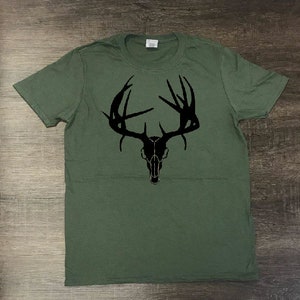 Whitetail Deer Skull T-shirt, Men's Hunting T-shirt, Whitetail Deer Logo, Deer shirt, Hunting Shirt, Outdoor Shirt