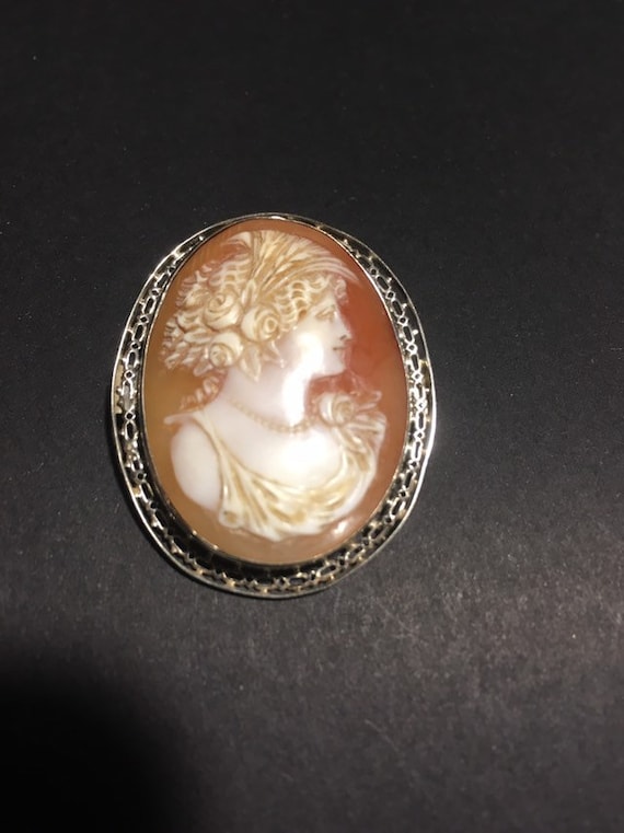 Antique Victorian Cameo