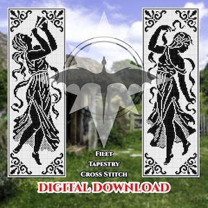 Könnte beinhalten: Schwarz-Weiß-Digital-Download mit zwei vertikalen Tafeln mit stilisierten Figuren. Die Tafeln haben verzierte Ränder und die Worte "Filet Tapestry Cross Stitch Digital Download". Die Figuren sind als Silhouette dargestellt, eine spielt ein Horn und die andere tanzt.