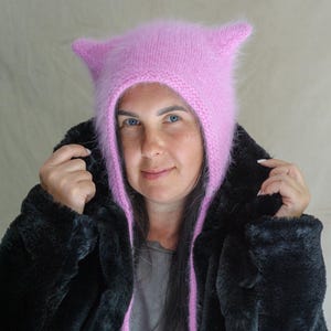 Cute Handcrafted Cat Ears Bonnet For Women&#39;s/ Unique Christmas Daughter Gift