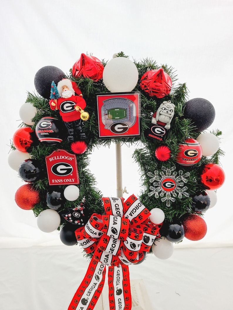 24” Georgia offers Bulldogs inspired Holiday Wreath