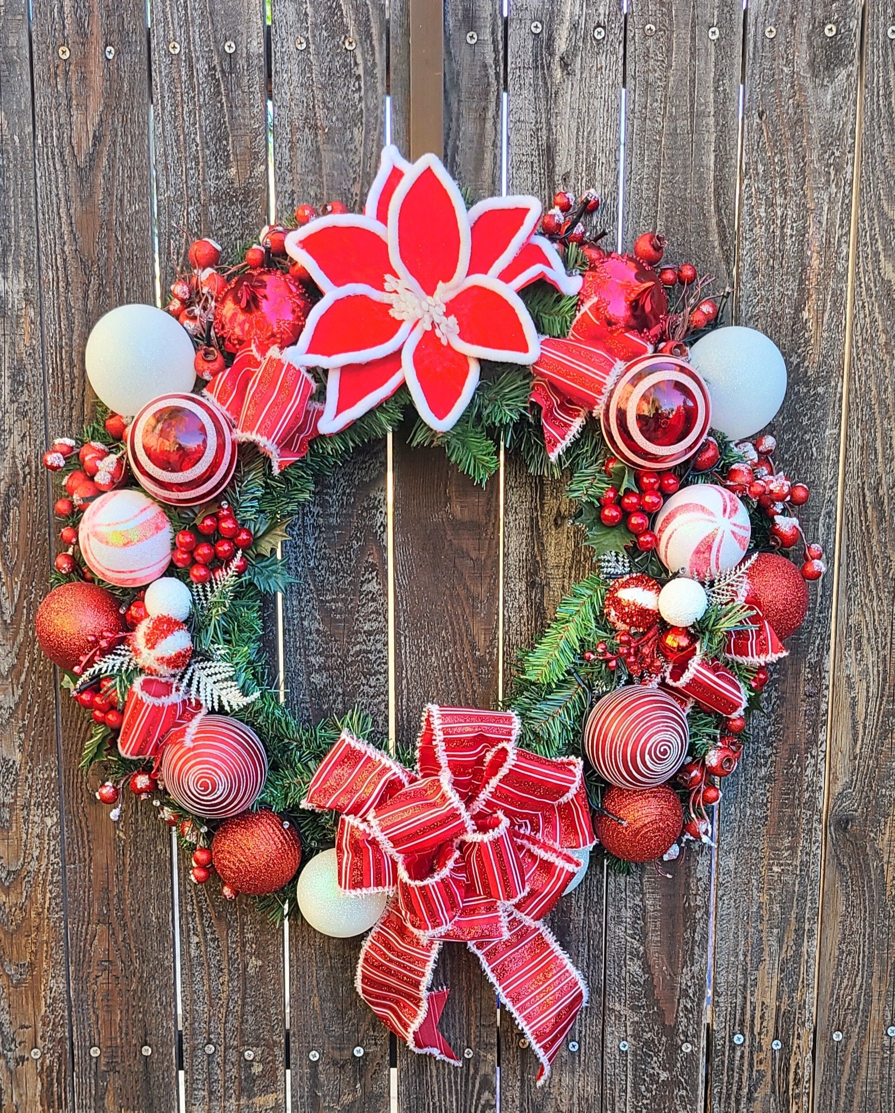 Red and White Christmas Wreath: Holiday Front Door Decor With LED