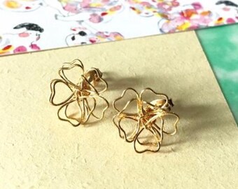 Wire Flower Stud Earrings Floral Earrings Gold Flower Earrings