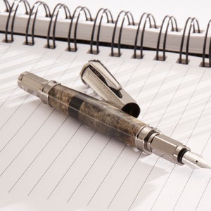 lack & Grey Maple Burl con ebano su una punta in iridio tedesco Penna personalizzata stilografica