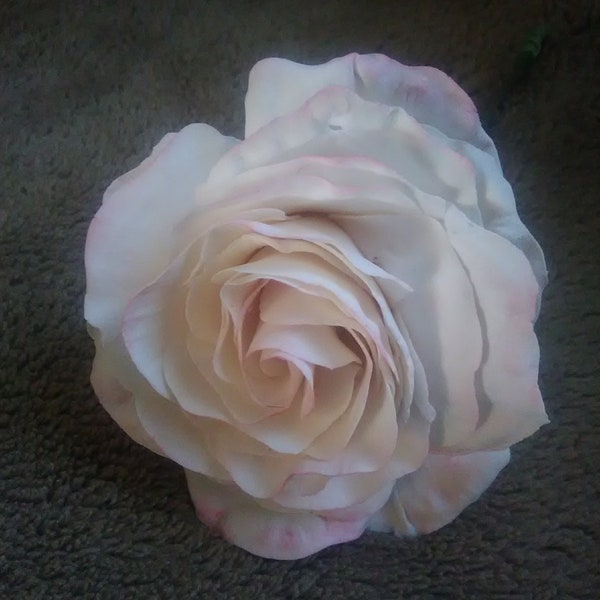 Gumpaste or Cold Porcelain Rose
