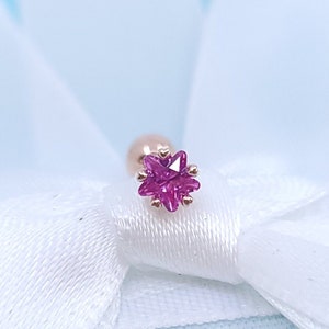 Piercing alla cartilagine con stella in zircone rosa fucsia e oro rosa/Vari perni a barra con filettatura esterna/disponibile anche in versione 20G