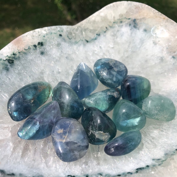 Tumbled Fluorite Pocket Stones , Beautiful Vibrant Blue & Green Pocket Crystals ; ONE