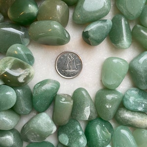Green Aventurine X-SMALL &#39;B Quality&#39; Tumbled Crystals (Includes 10 grams)