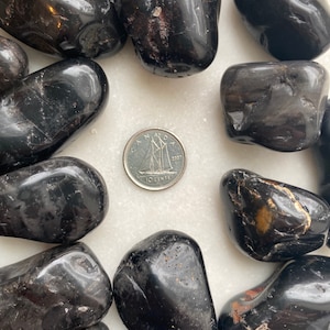 Onyx Black MEDIUM Tumbled Crystal