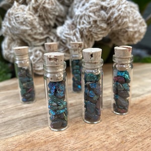 Peacock Ore Crystal Vial (Tiny Crystal Chips)