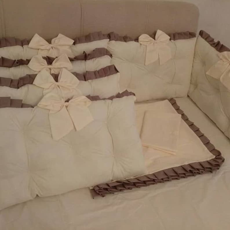 Ivory Brown Luxury Nursery bedding set Bumper Pads Baby Toddler Unisex isex Crib Bedding set Cot set with Blanket Cover Sheet