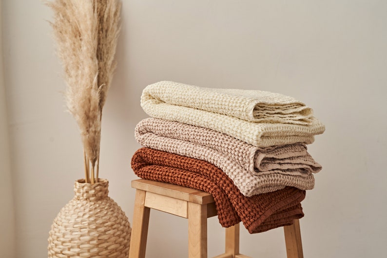 Linen bath towel, Large waffle towel, Heavy weight body towel, Softened linen-cotton towel, Soft linen bath sheet deyed in small bathes zdjęcie 7