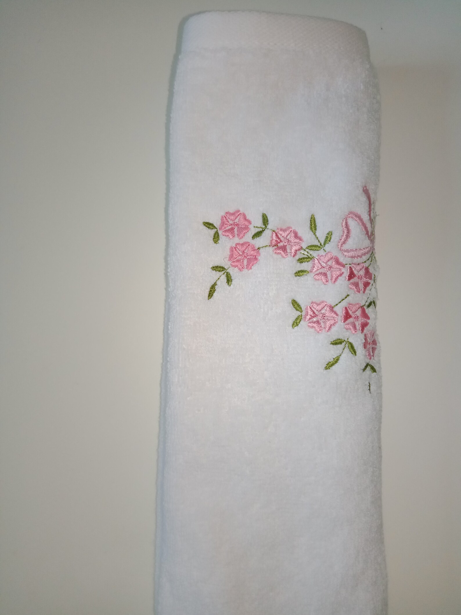 Floral Towel Set Embroidered With Pink Flowers I Bath & 3 Etsy
