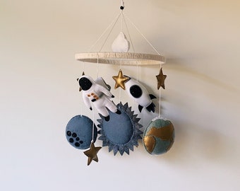 Space mobile/rocket plush /Baby mobile / mobile for newborns / hanging mobile / crib mobile