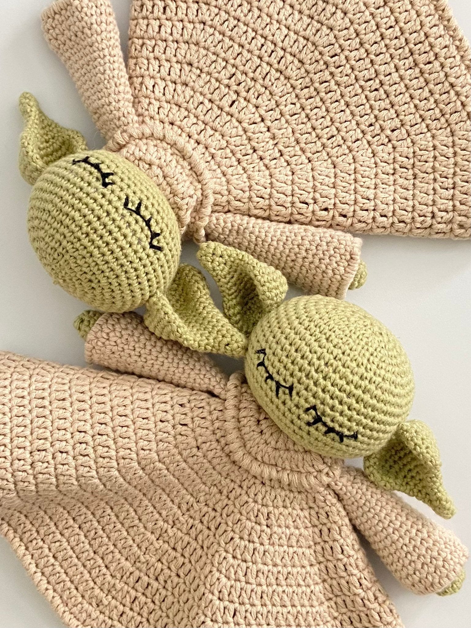 Baby yoda lovey crochet pattern sale