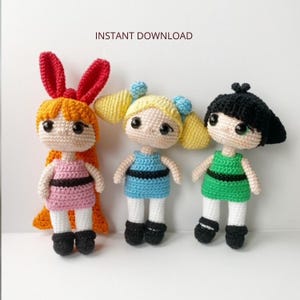 Crochet Doll Pattern PDF. Superhero Girls Amigurumi. Cute Dolls Tutorial. Instant Download . Español, inglés y francés.