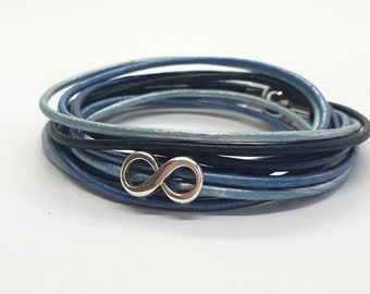 Lederarmband / Wickelarmband mit Infinity-Charme (metallic eisblau, haze blue metallic, dark peacock blue, navy blue)