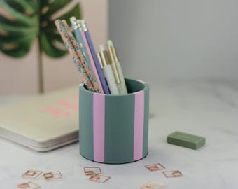 Sage Green Concrete Pen Holder, Pastel Pink Desk Organizer, Scandinavian Office Decor, Minimalist Pencil Holder, Handmade Gift