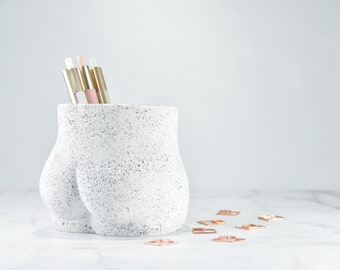 Stiftehalter aus Beton, Schreibtischorganisation, Schreibtischaufbewahrung, Butt Vase, Frauen Körpervase, Geschenk für Frauen, Betondeko