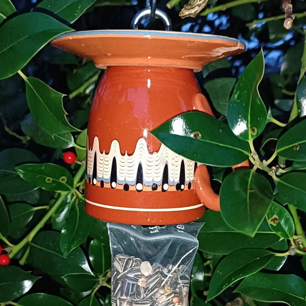 Mangeoire à oiseaux porte-boule de suif recyclé